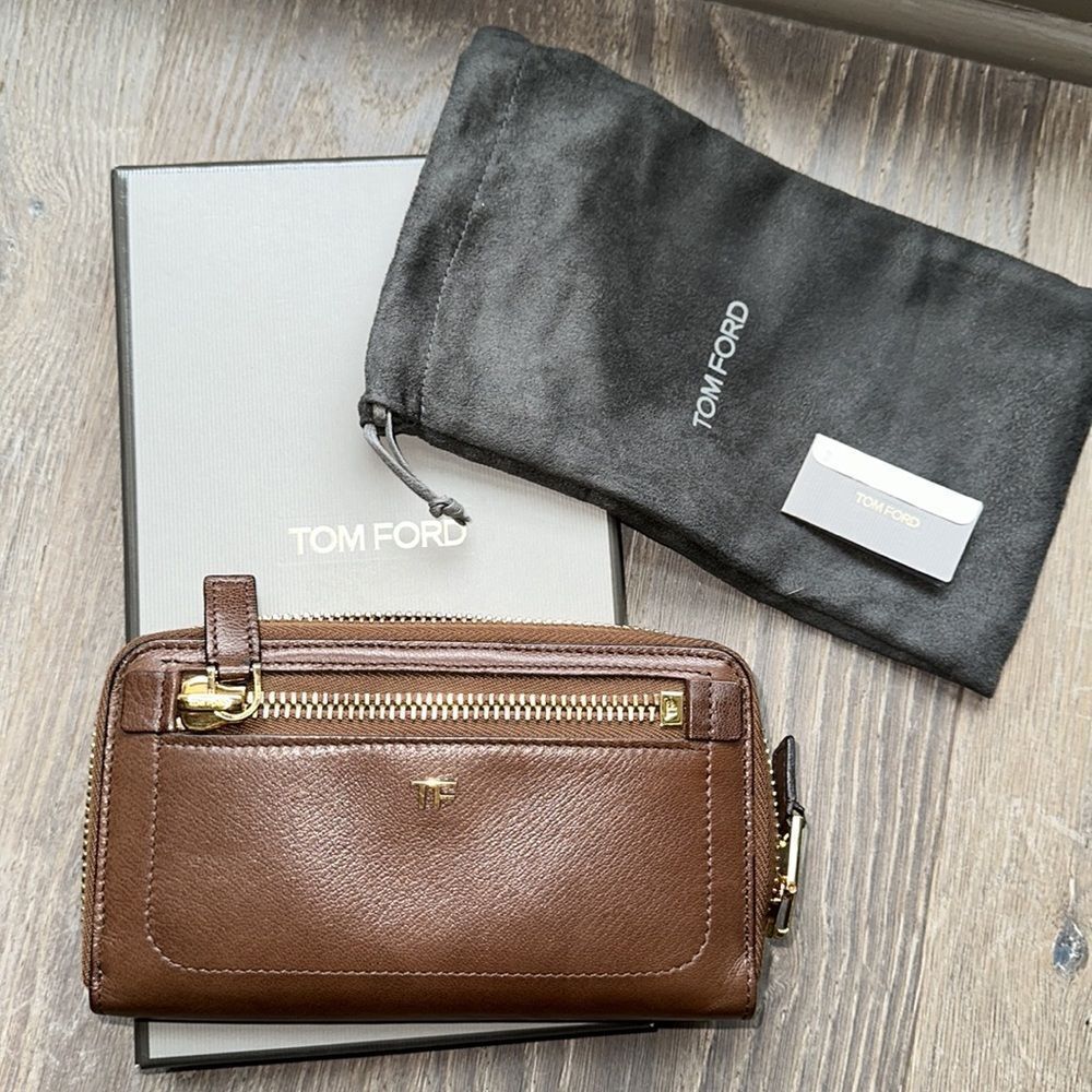 Rare TOM FORD Cognac Leather Zip Around Wallet - Picture 8 of 11